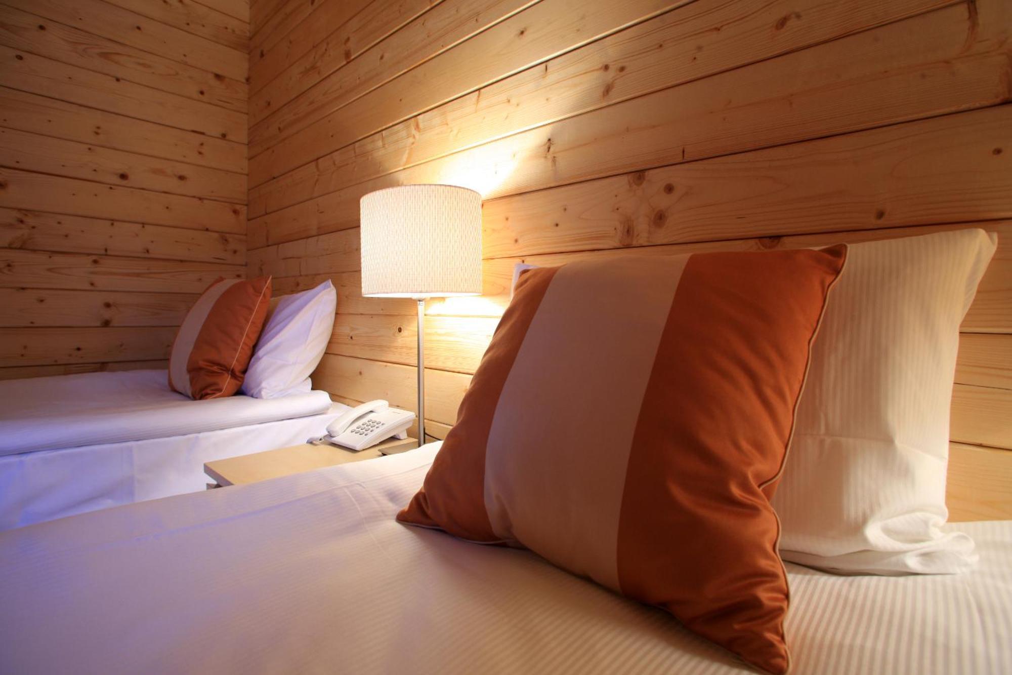 Jablon Lake Resort Pisz Kamer foto