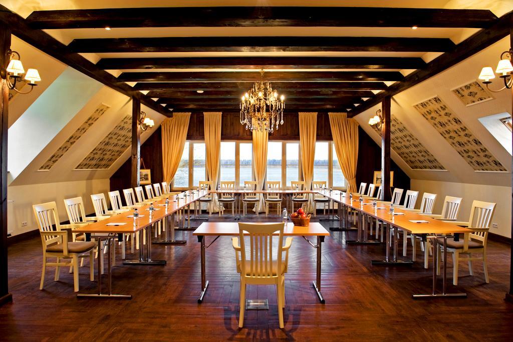 Jablon Lake Resort Pisz Buitenkant foto
