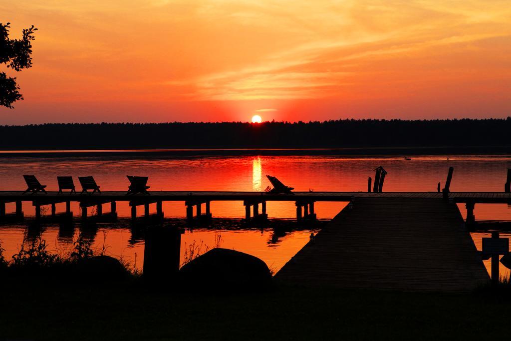 Jablon Lake Resort Pisz Buitenkant foto