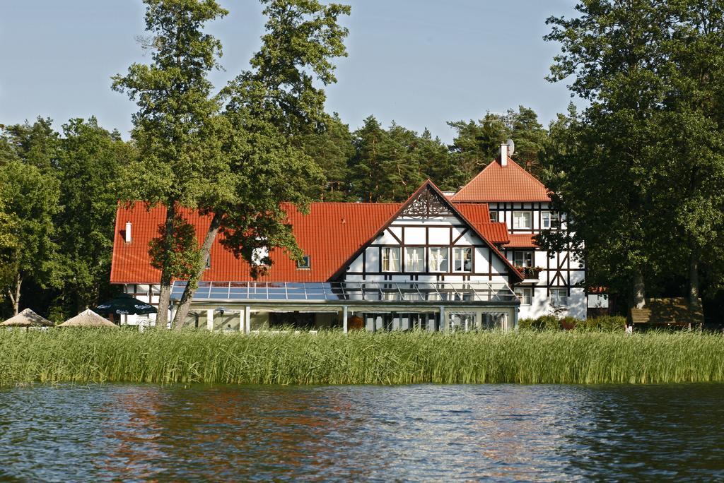 Jablon Lake Resort Pisz Buitenkant foto