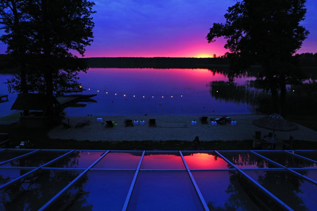 Jablon Lake Resort Pisz Buitenkant foto
